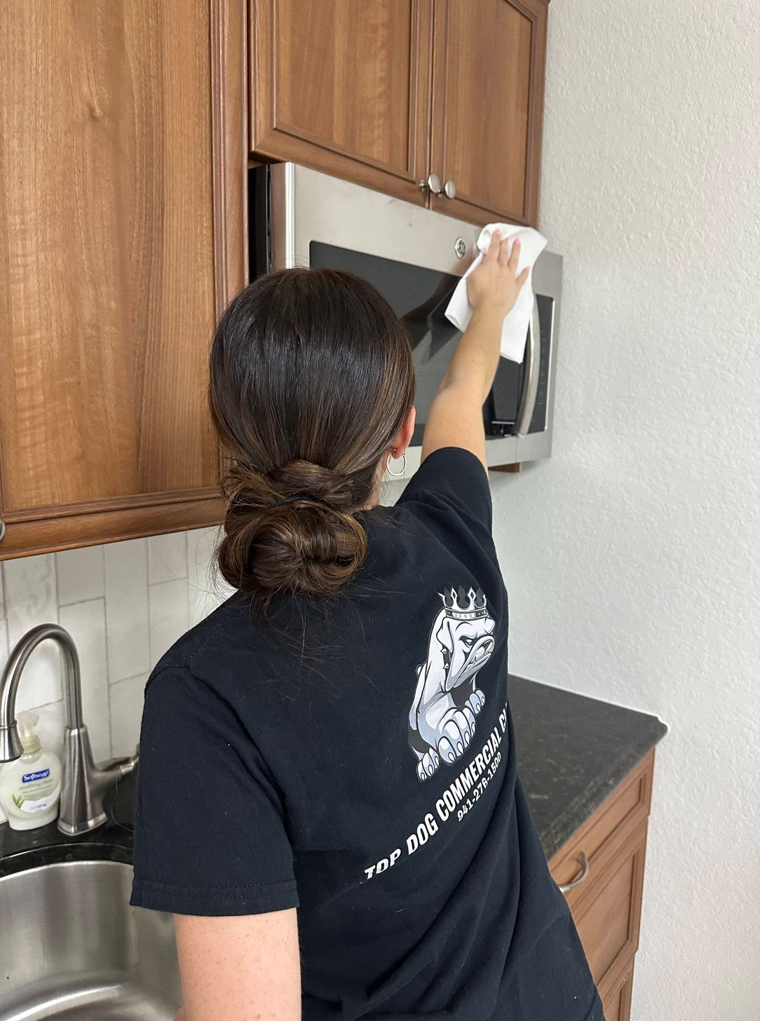 Professional window washing in North Port Florida